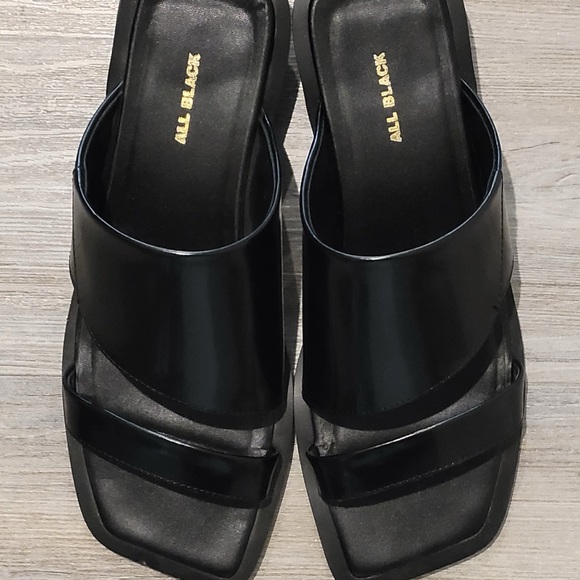 All Black Angle Mule (shoes) - Picture 7 of 9